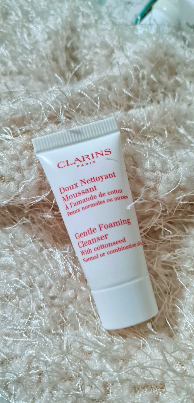 Clarins Gentle Foaming Cleanser for Normal or Combination Skin review photo by veagee