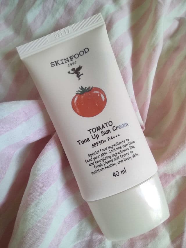SKINFOOD Tomato Tone Up Sun Cream SPF50+ PA+++ review photo by silveryohko