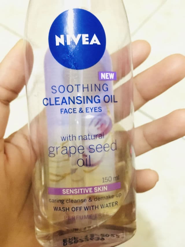 Nivea Soothing Cleansing Oil with Grapeseed Oil review photo by Nurulmaw