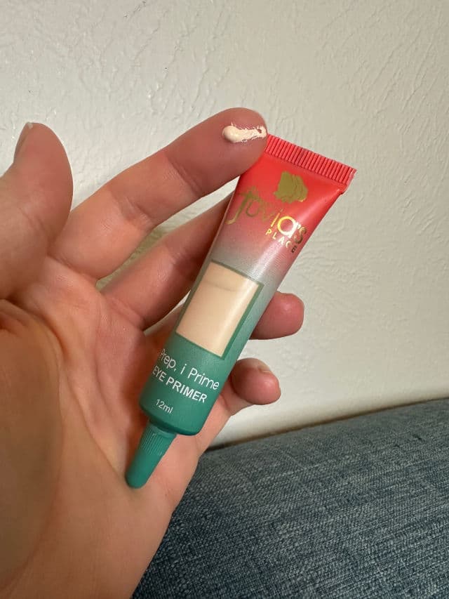 Juvia's Place I Prep, I Prime Eye Primer review photo by caitgrlbrb