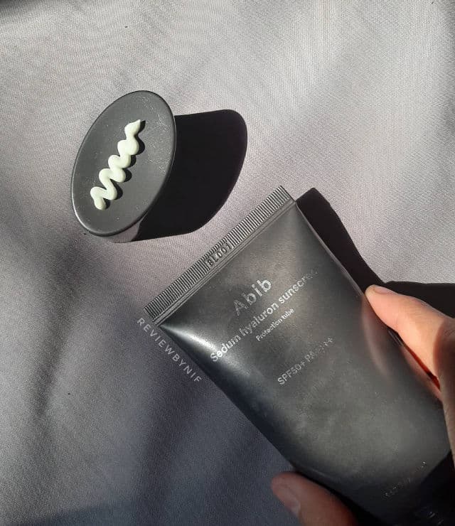 Abib Sedum Hyaluron Sunscreen Protection Tube SPF50+ PA ++++ review photo by gonegurlx