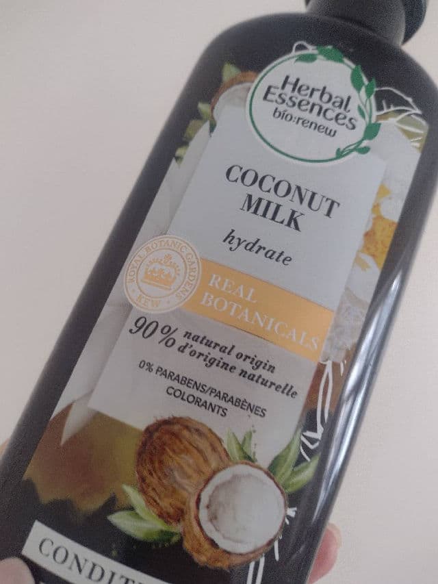 Herbal Essences Coconut Oil Hydrate Conditioner review photo by hellococo