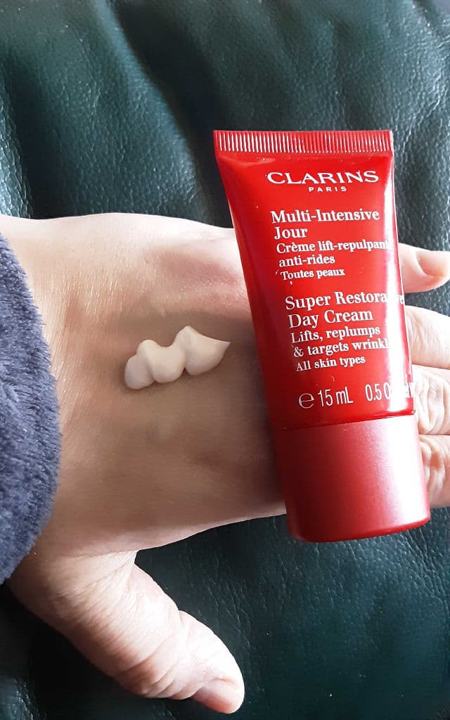 Clarins Super Restorative Day Cream review photo by nicolletiti