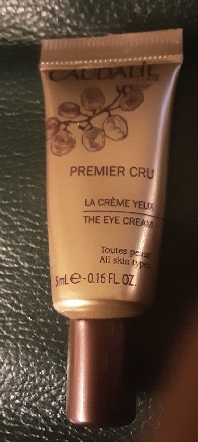 Caudalie Paris Premier Cru the Eye Cream review photo by nicolletiti