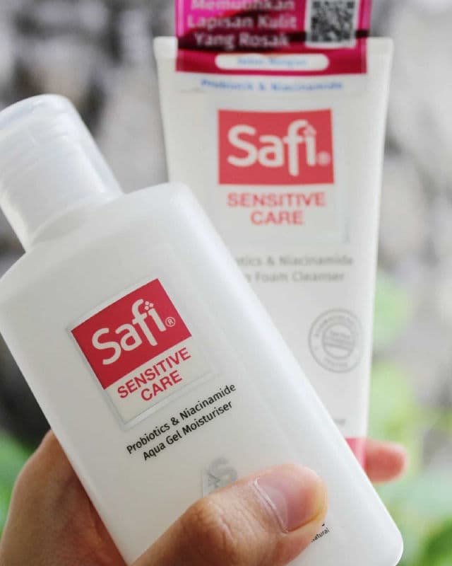 Safi Sensitive Care Probiotics & Niacinamide Aqua Gel Moisturiser	 review photo by skeengeeks