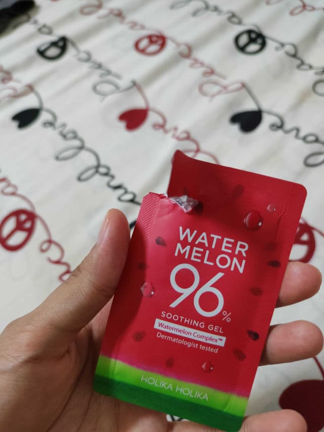 HOLIKA HOLIKA Watermelon 96% Soothing Gel review photo by skeengeeks