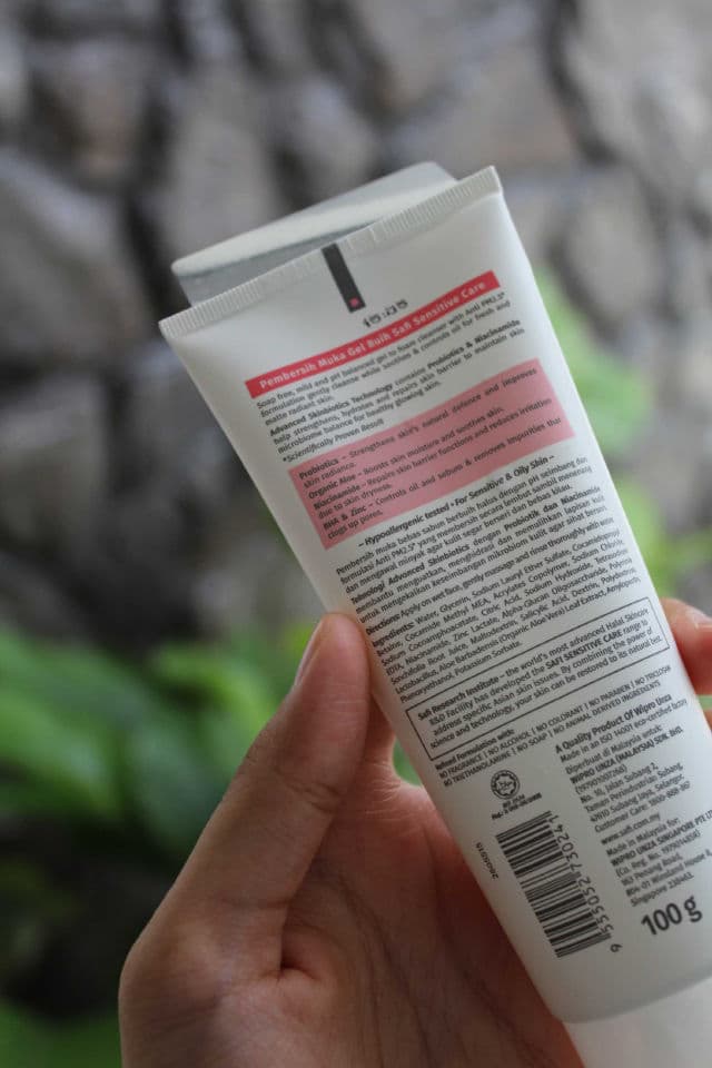 Safi Sensitive Care Probiotics & Niacinamide Foaming Cleanser review photo by skeengeeks