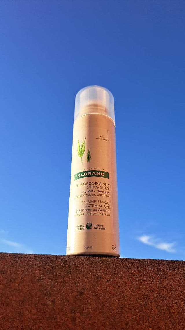 Klorane Dry Shampoo with Oat Milk  review photo by PaulaSimply