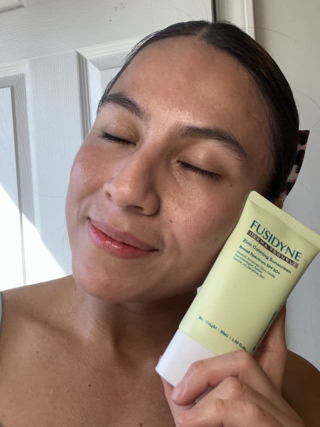 Fusidyne Derma Trouble Zinc Calming Sunscreen SPF 50+ PA+++ review photo by ALEXA