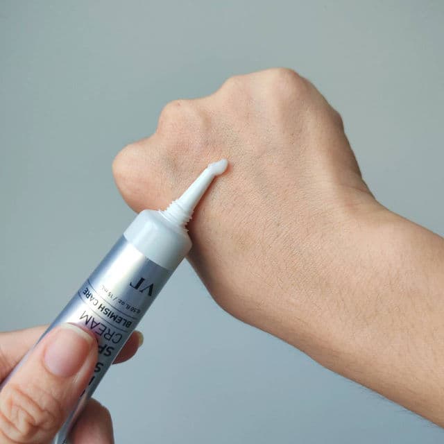 VT COSMETICS Garlic AC Reedle Shot Spot Cream review photo by kaoriskincarejournal