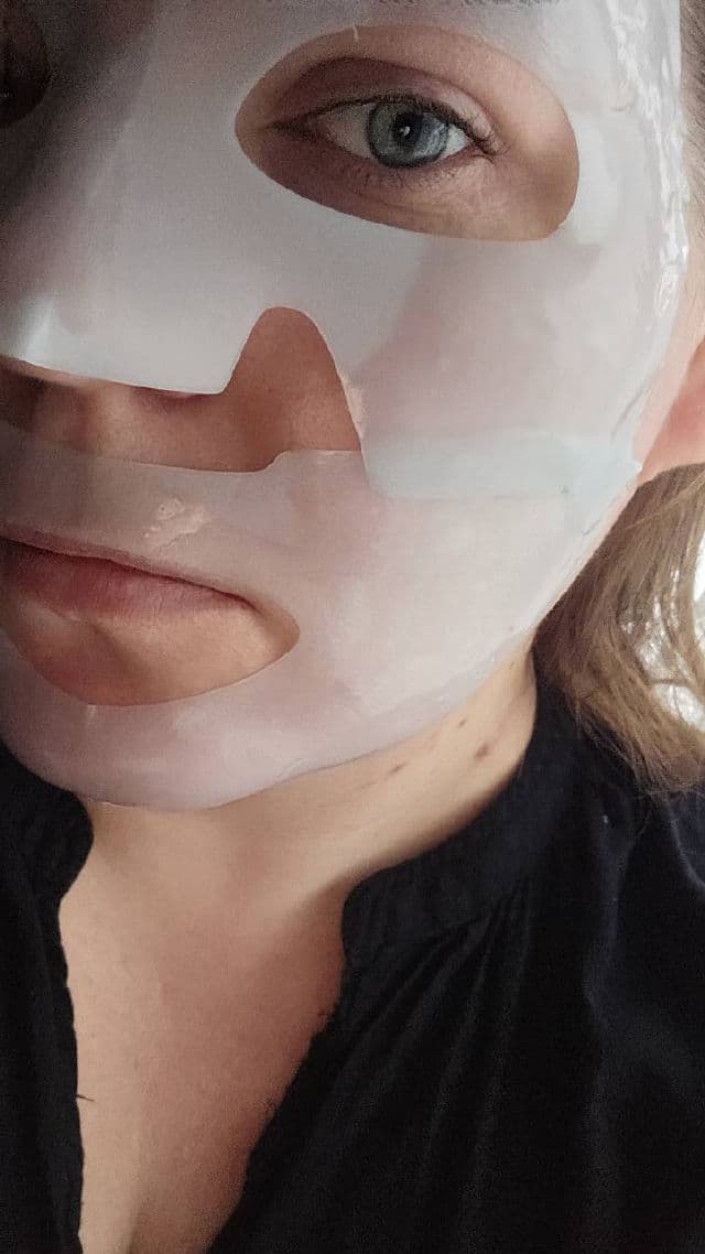 VT COSMETICS PDRN Hydrogel Mask review photo by vanillabloom