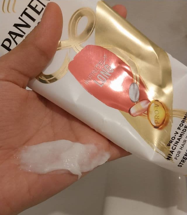 Pantene Pro V Daily Moisture Renewal Conditioner review photo by Aysozakii