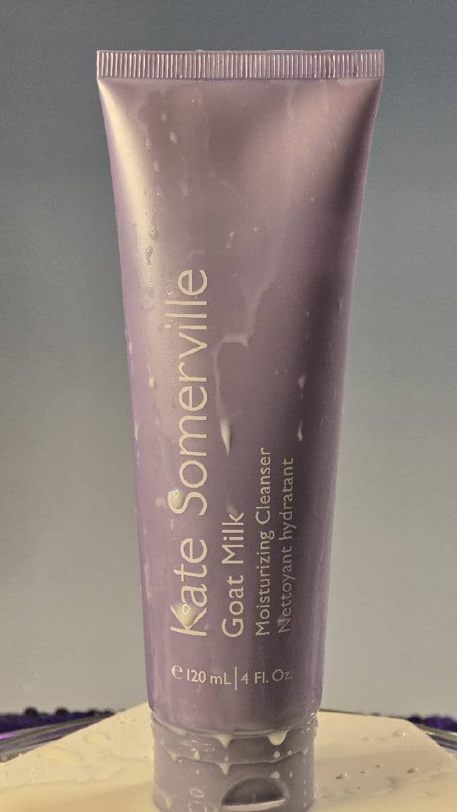 Kate Somerville Goat Milk Moisturizing Cleanser review photo by daliajulius