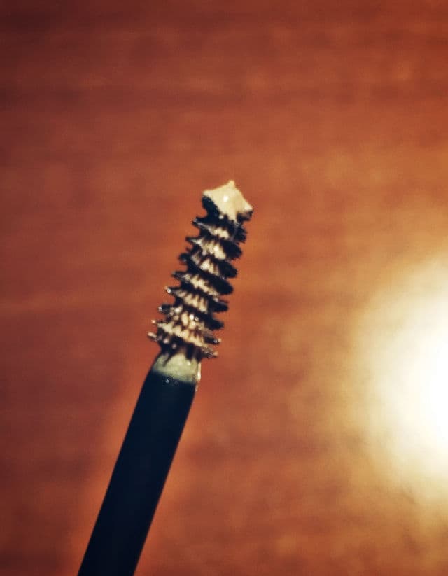 Essence Make Me Brow Eyebrow Gel Mascara review photo by PickyMickys