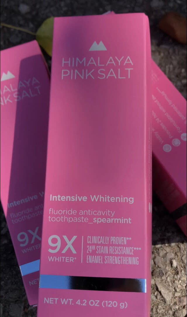 HIMALAYA PINK SALT Intensive Whitening Toothpaste review photo by robinhop
