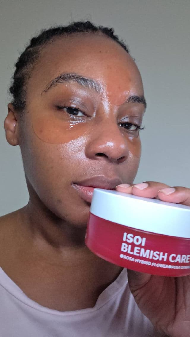 Isoi Bulgarian Rose Blemish Care Pad review photo by shawthingreviews