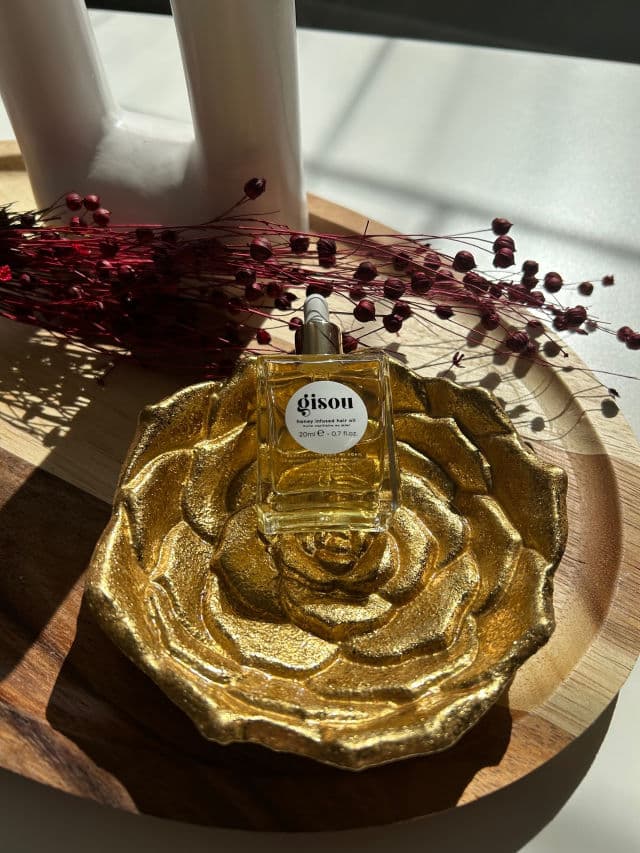 Gisou Honey Infused Hair Oil review photo by Glowyforever