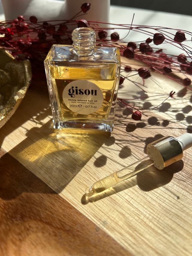 Gisou Honey Infused Hair Oil review photo by Glowyforever