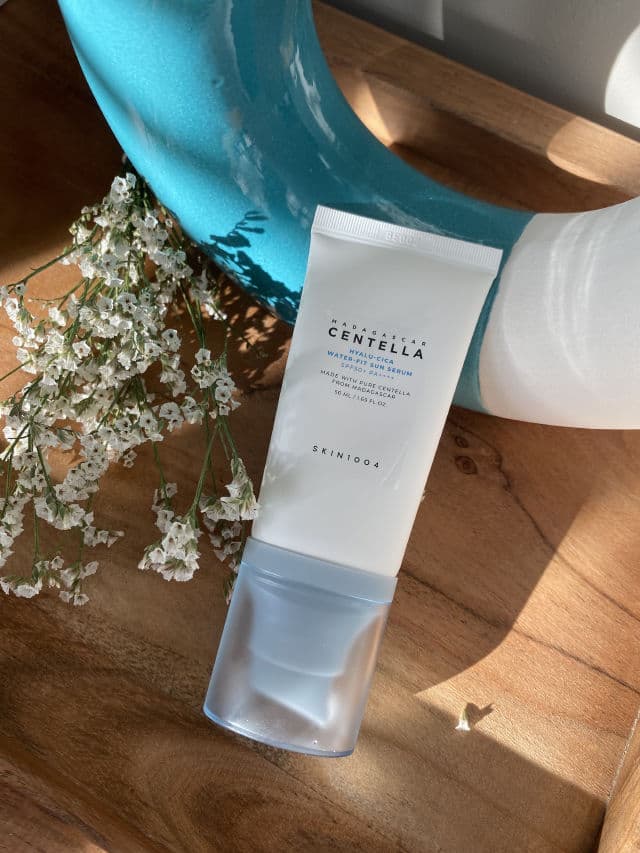 SKIN1004 Madagascar Centella Hyalu-Cica Water-Fit Sun Serum SPF50+ PA++++ review photo by Glowyforever