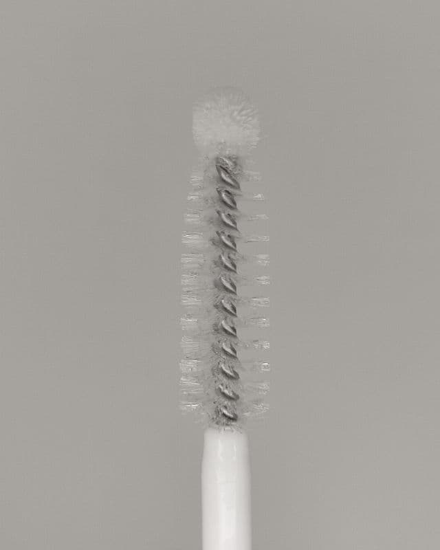 BENTON Honest Eyelash Serum review photo by thejoyofcinnamon