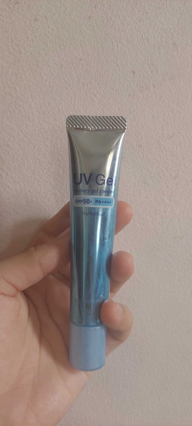 Daiso UV Gel Watery Gel Cream SPF 50+ PA++++ review photo by Gray17