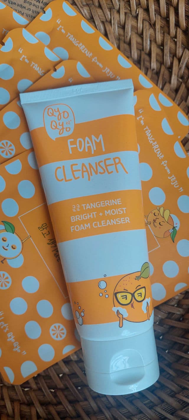 Qyo Qyo Tangerine Bright + Moist Foam Cleanser review photo by Gray17