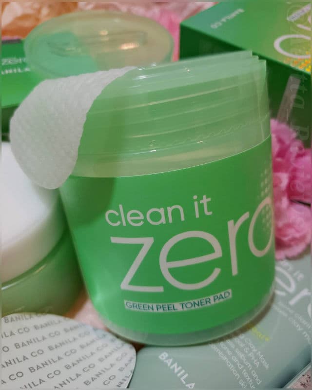 Banila Co. Clean it Zero Green Peel Toner Pad review photo by AlottaxReviews