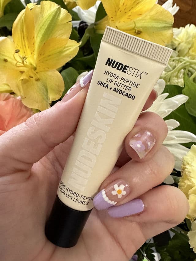Nudestix Hydra-Peptide Lip Butter review photo by nailsbycarleigh