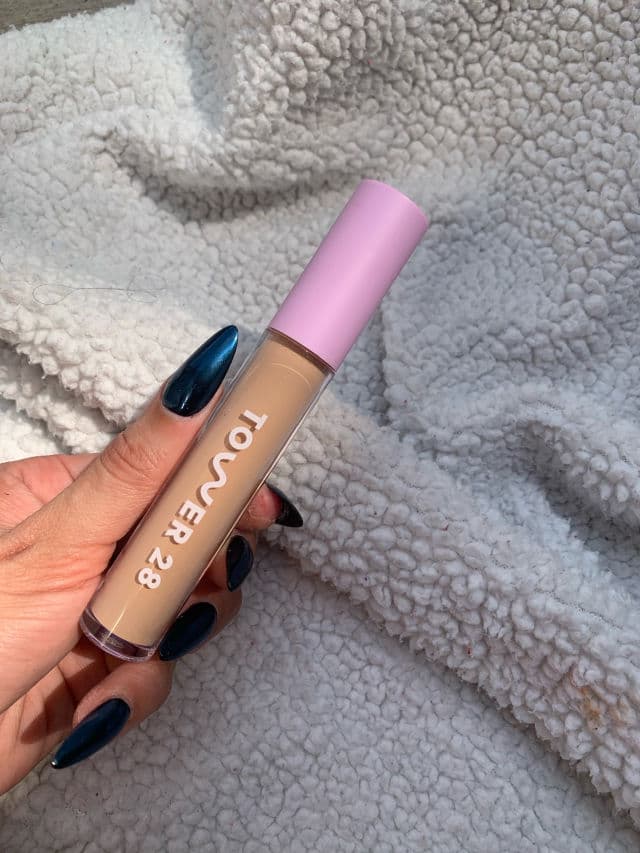 Tower 28 Beauty Swipe Hydrating Serum Concealer review photo by mariarecomienda