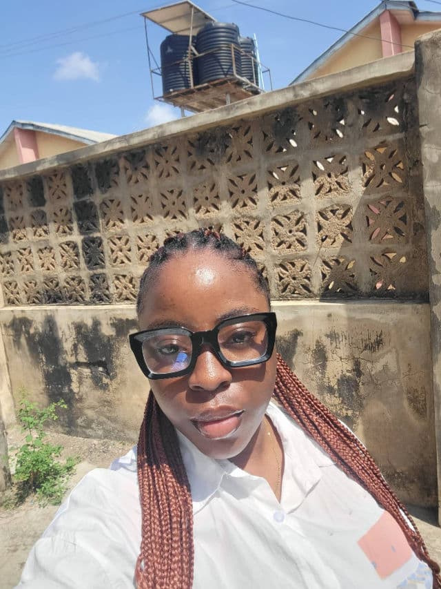 Dr.Rashel Vitamin C Face Cream review photo by OLUWAPELUMI