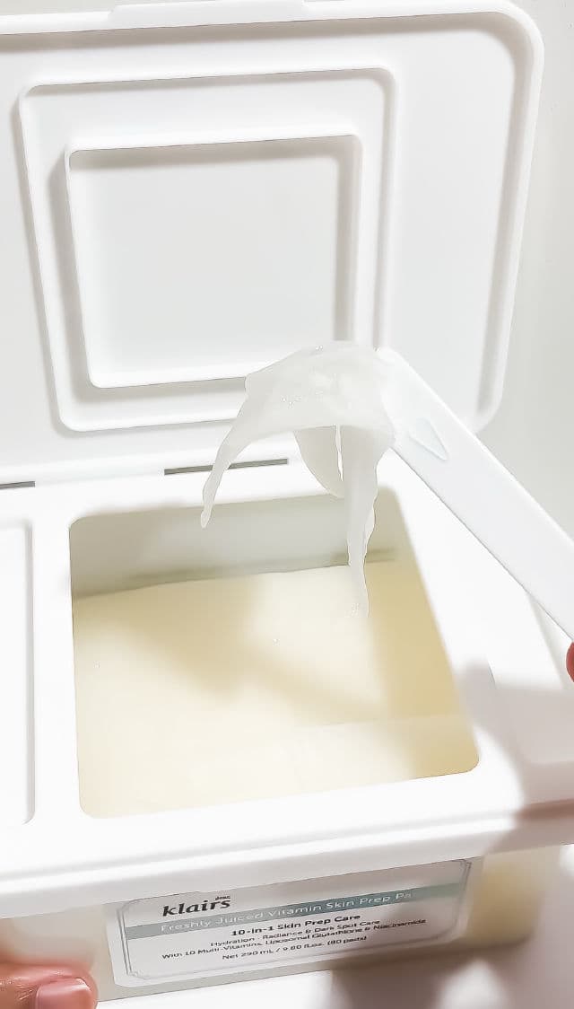 Dear, Klairs Freshly Juiced Vitamin Toner Pads review photo by Istiqomah