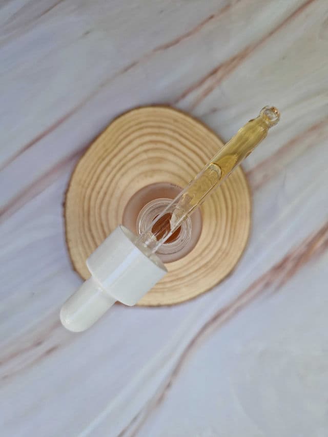 Nature Spell Vitamin C Brightening Face Serum review photo by AlexMashhh