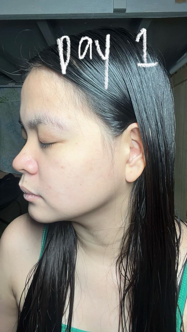 Dear, Klairs Freshly Juiced Vitamin Essence Toner review photo by SkincareWithTin