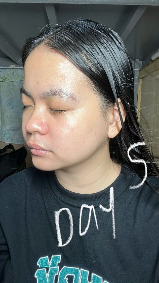 Dear, Klairs Freshly Juiced Vitamin Essence Toner review photo by SkincareWithTin