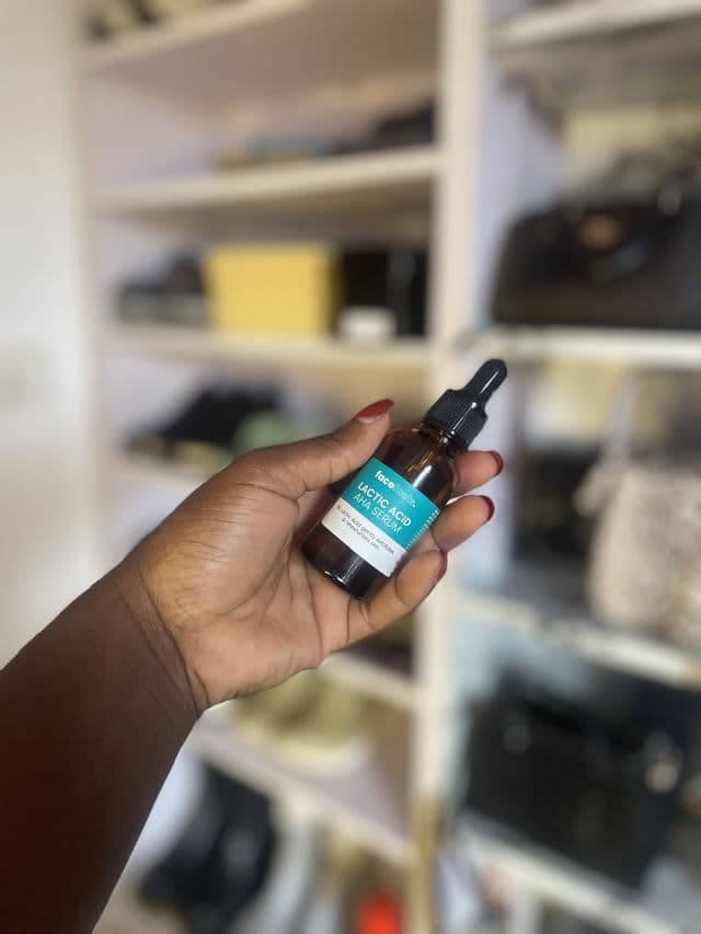 Face Facts Glow & Resurface Lactic Acid Moisturising Facial Serum review photo by barespice