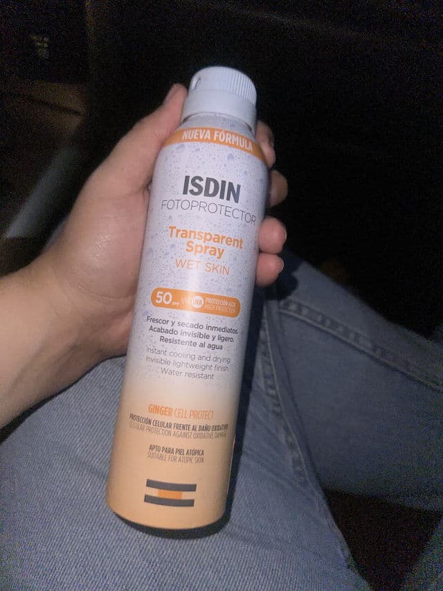 ISDIN Fotoprotector Transparent Spray Wet Skin SPF 50 review photo by RichelTaveras