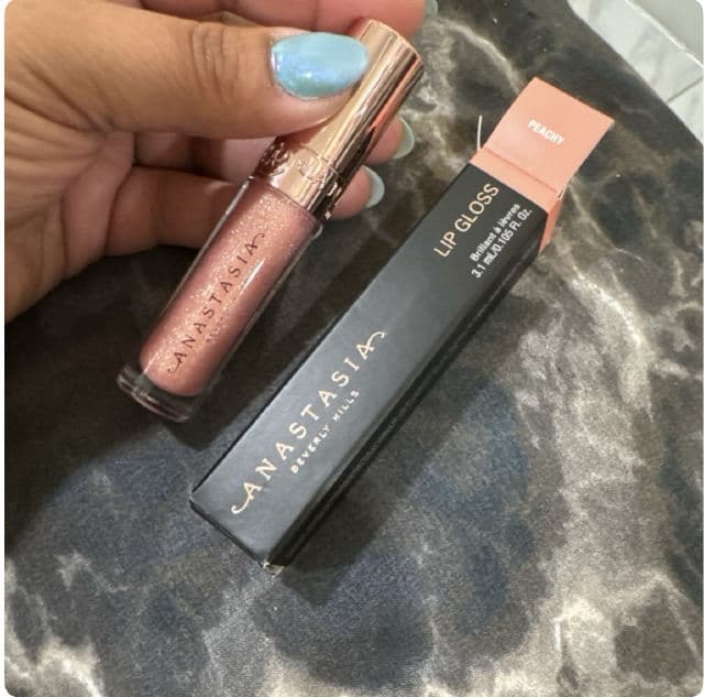 Anastasia Beverly Hills Peachy Nude review photo by tainalazu