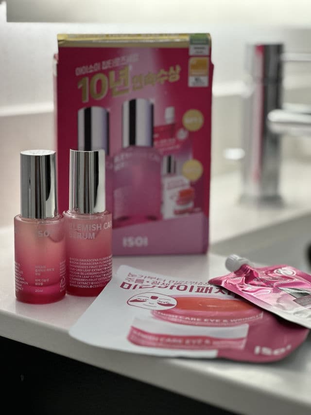 Isoi Bulgarian Rose Blemish Care Serum Plus review photo by HelloChriss