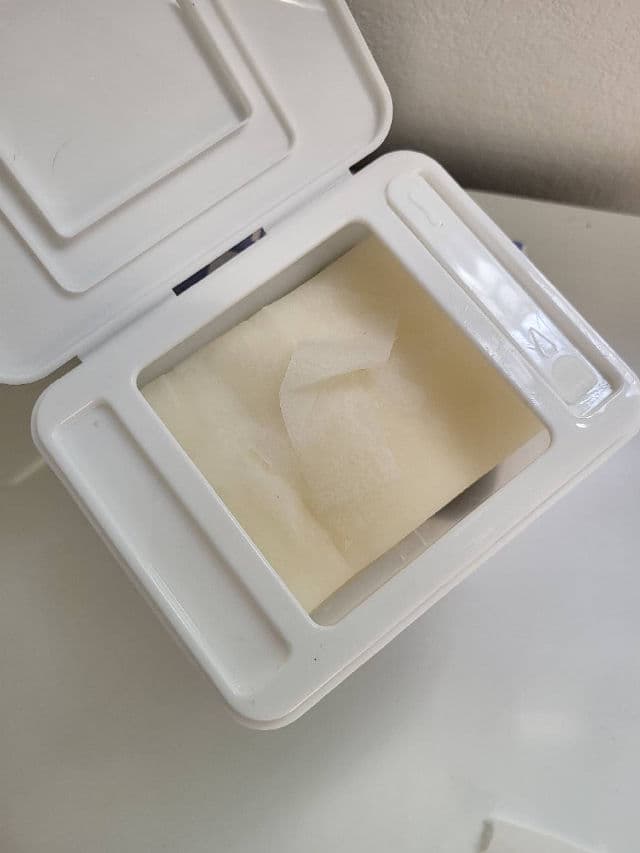 Dear, Klairs Freshly Juiced Vitamin Toner Pads review photo by Tasstas