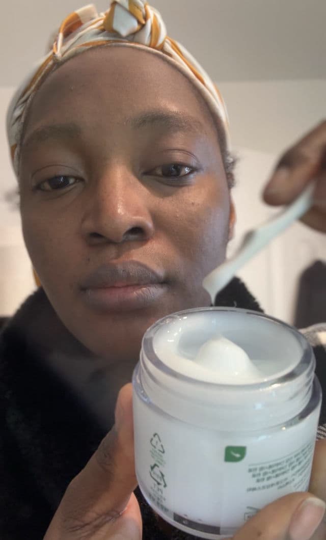 DR.G Red Blemish Clear Soothing Cream review photo by Esther Ighodalo 