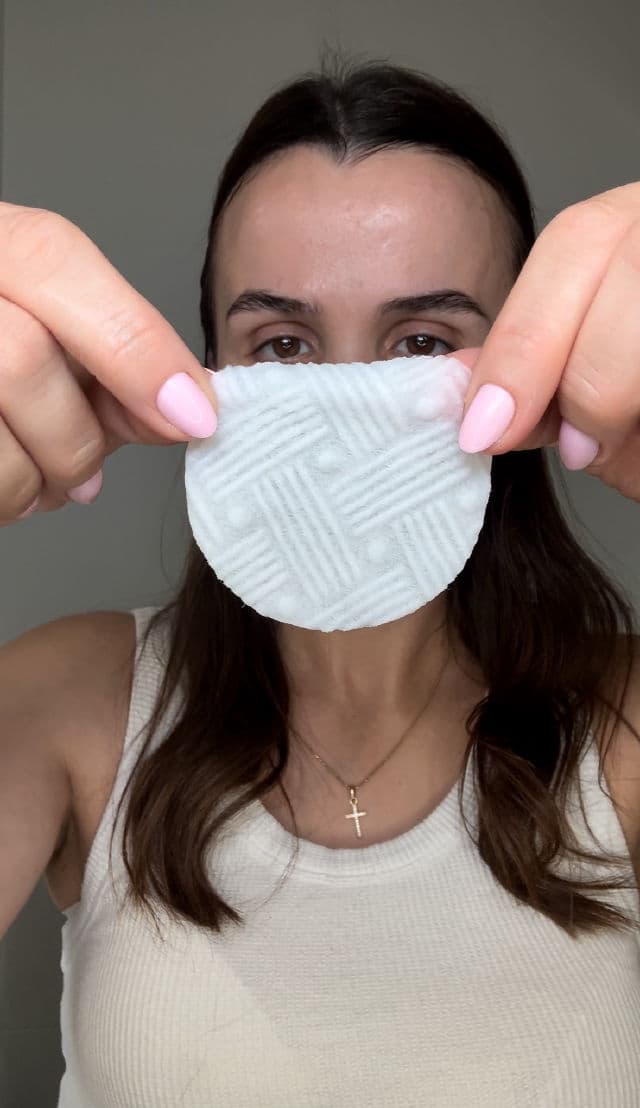 Centellian24 Madeca Mela Capture Ampoule Pad review photo by SBeauty