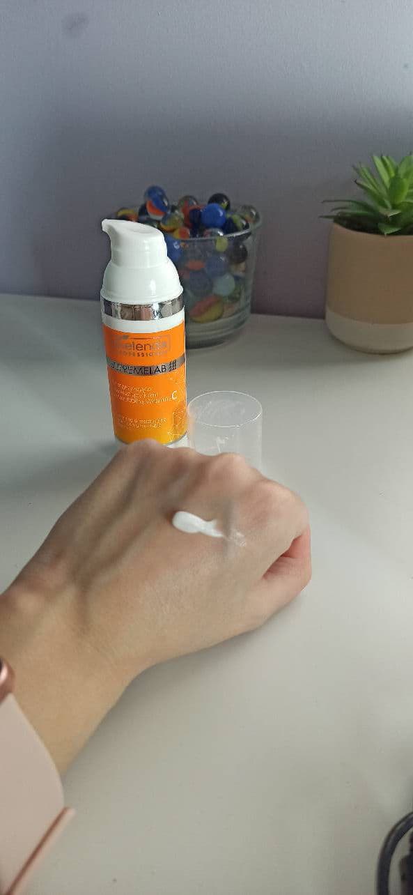 Bielenda Professional SupremeLab Energy Boost Krem Z Witaminą C review photo by PetitGirl