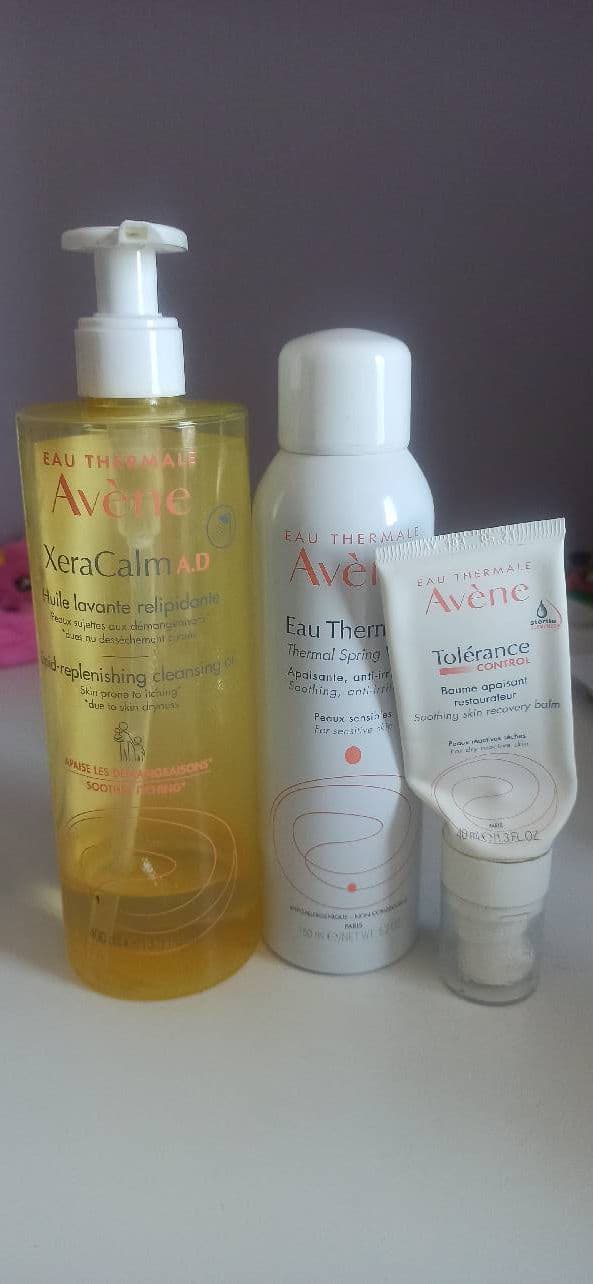 Avene XeraCalm A.D Lipid-Replenishing Cleansing Oil review photo by PetitGirl
