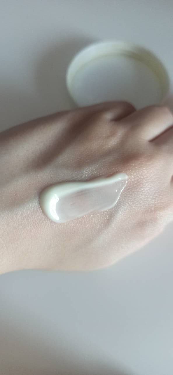 Boots Vitamin C Brightening Moisturising Cream review photo by PetitGirl