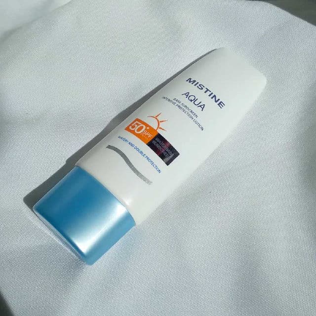 Mistine Aqua Base Sunscreen Body Lotion SPF50 review photo by salysheyyy