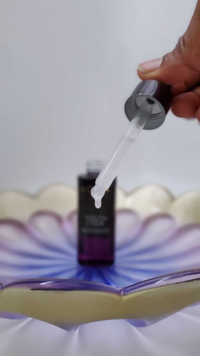 L'Oreal Paris Youth Code Skin Strengthening Serum review photo by Pearlreviews