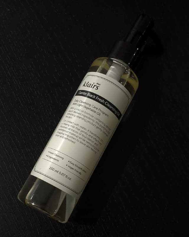 Dear, Klairs Gentle Black Fresh Cleansing Oil review photo by Pearlreviews