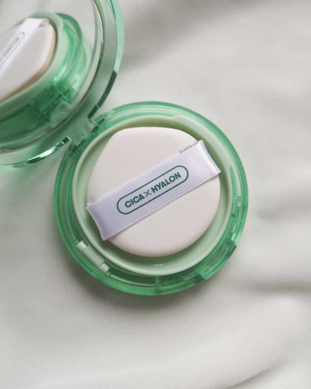 VT COSMETICS Cica Essence Sun Pact SPF50+ PA+++ review photo by bubblyvivi