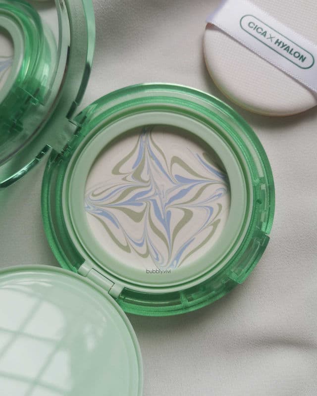 VT COSMETICS Cica Essence Sun Pact SPF50+ PA+++ review photo by bubblyvivi