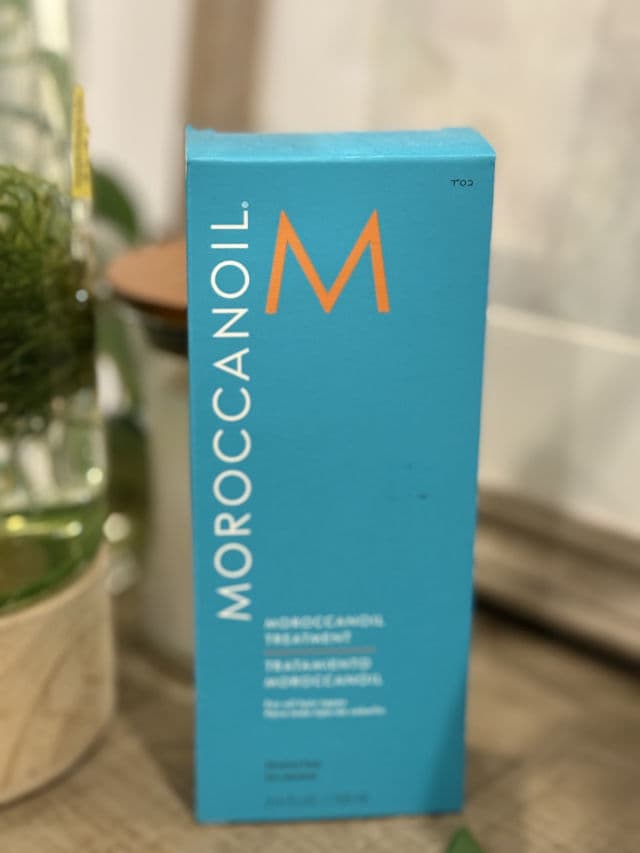 Moroccanoil Dry Scalp Treatment review photo by jenni5